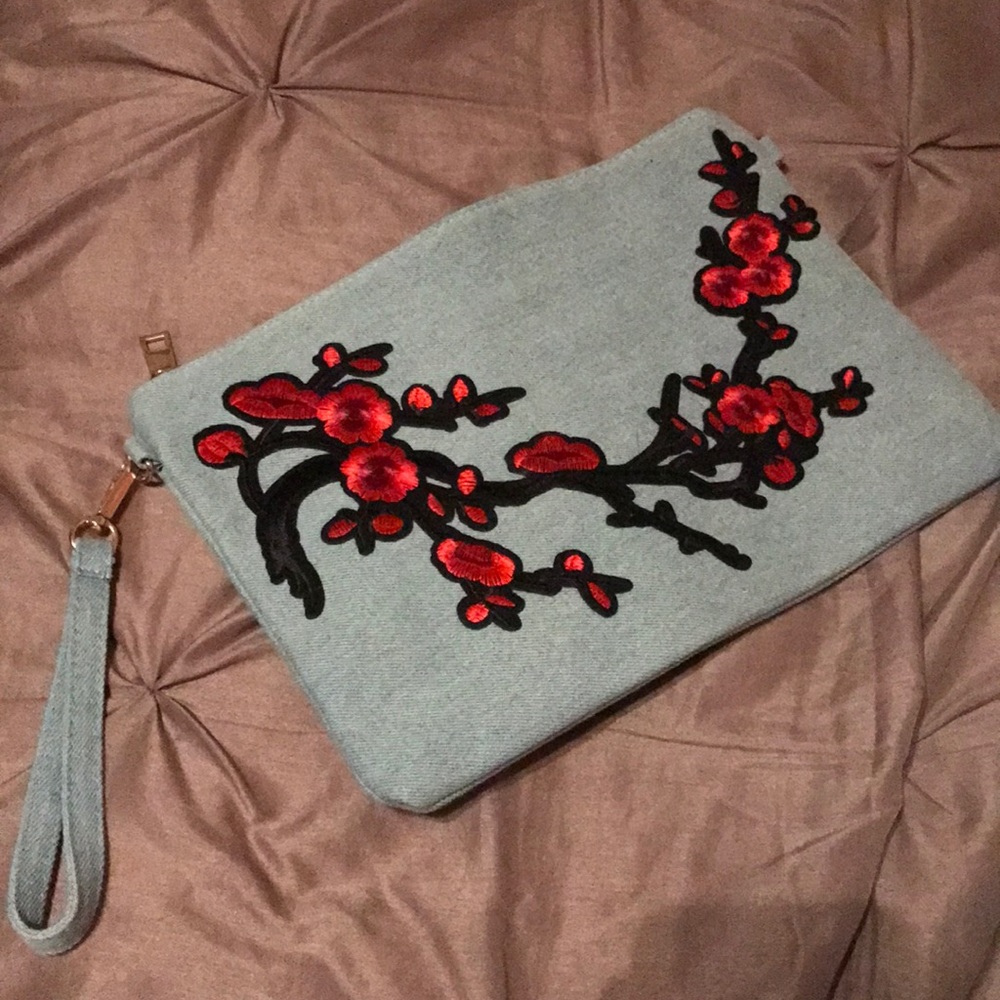 Jean clutch/side body bag